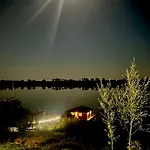 Piekny Dom Na Wodzie!!! Mazury Szlak Wjm Ryn (Warmian-Masurian)
