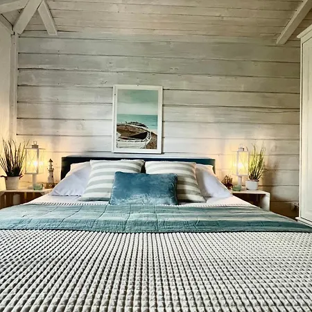 Piekny Dom Na Wodzie!!! Mazury Szlak Wjm 别墅