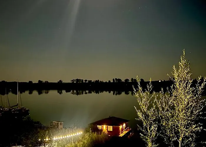 Piekny Dom Na Wodzie!!! Mazury Szlak Wjm Ryn (Warmian-Masurian)